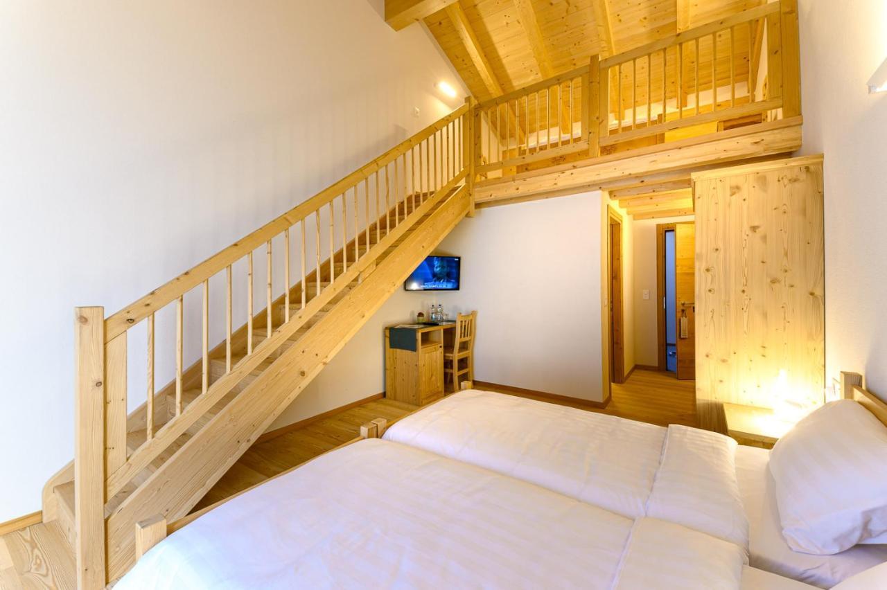 Hotel Centrale, Typically Swiss بوشيافو المظهر الخارجي الصورة