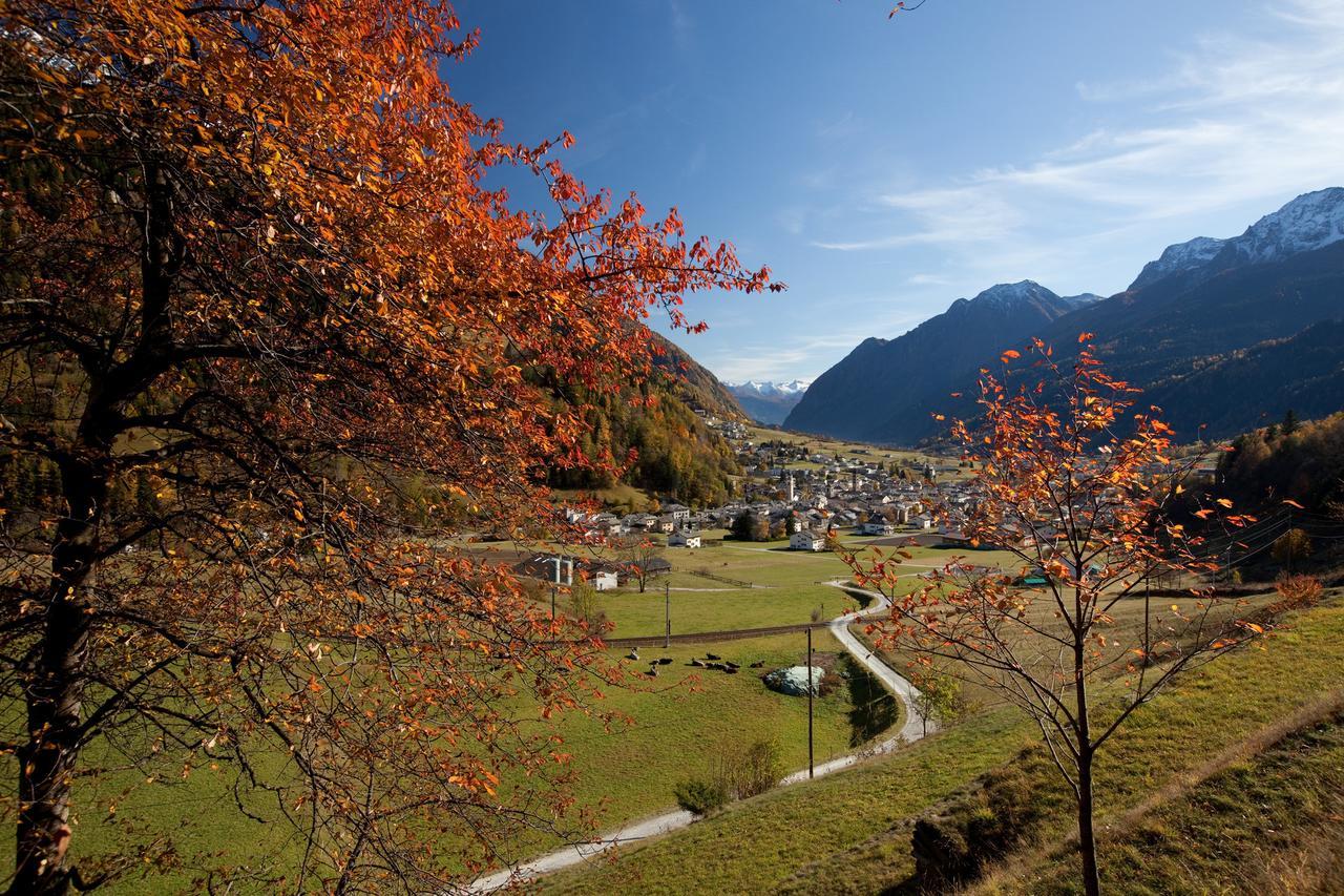 Hotel Centrale, Typically Swiss بوشيافو المظهر الخارجي الصورة