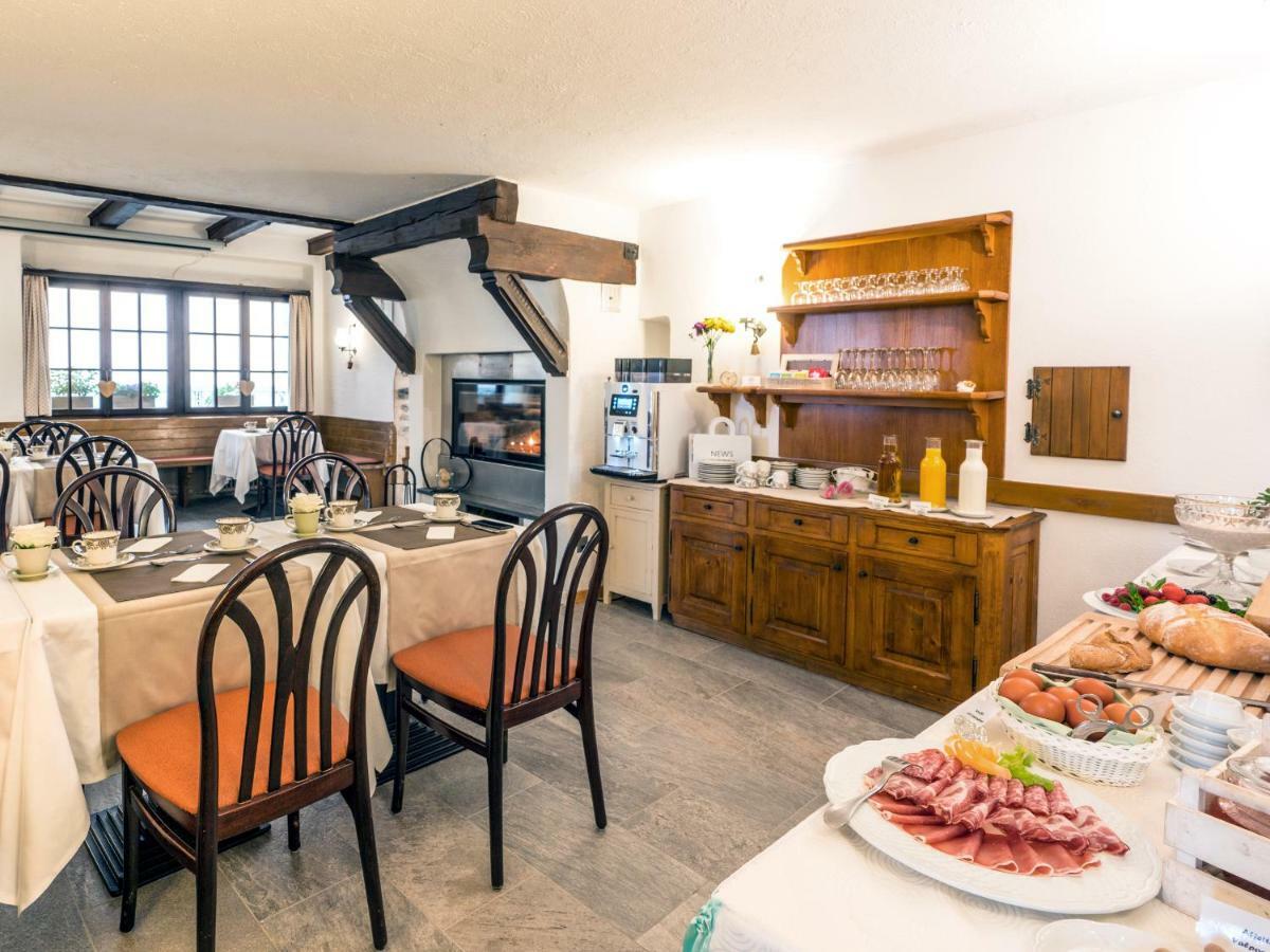Hotel Centrale, Typically Swiss بوشيافو المظهر الخارجي الصورة