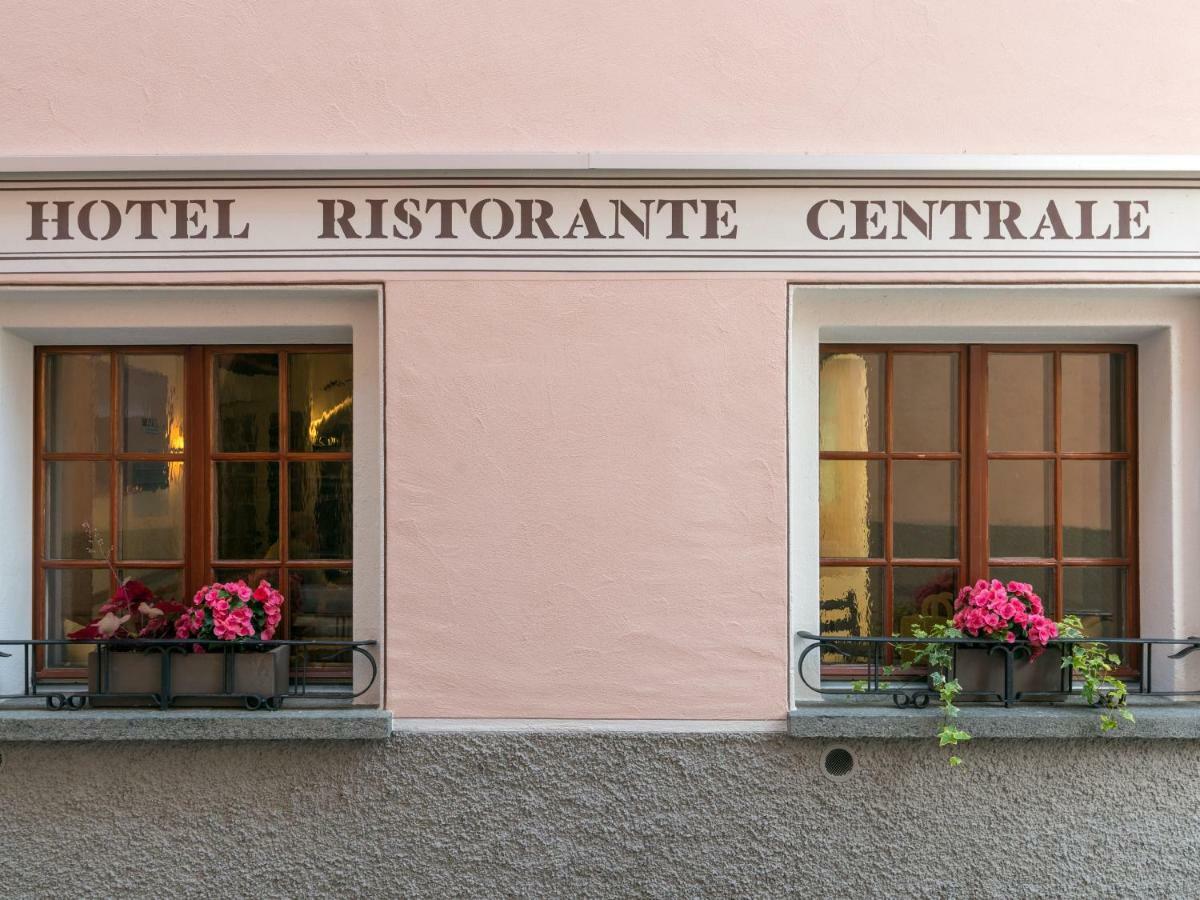 Hotel Centrale, Typically Swiss بوشيافو المظهر الخارجي الصورة